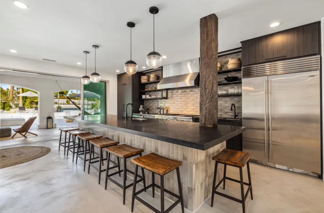 Secluded Modern Estate With Resort Style Outdoor Living - Image 5